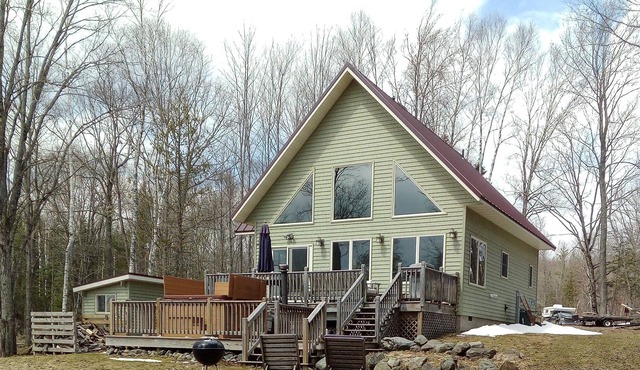 Cynic's Cove - A lakefront hideaway deep in the northern forest.