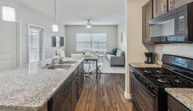 Cypress 4304 I New Construction 2Bd Apt I Gated