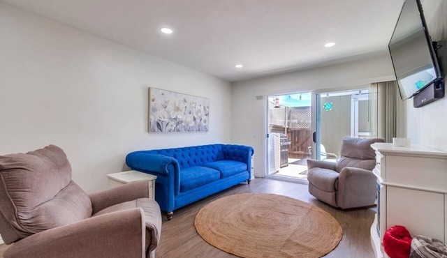 Cypress-Charming 3-bedroom home with AC, WiFi & Pool, close to Disney & Beaches