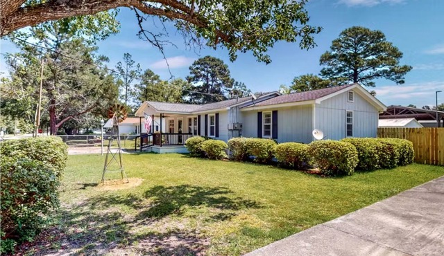 Cypress Court Retreat - Bloomingdale, GA