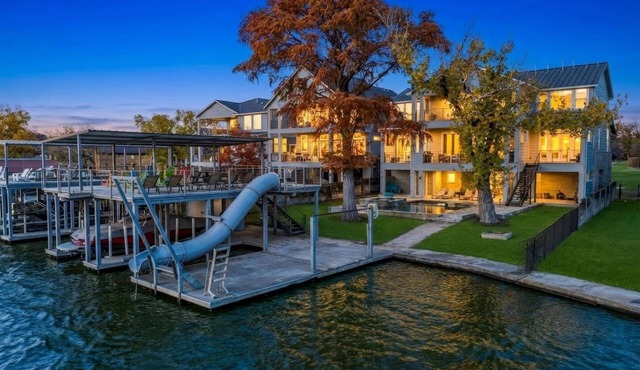 Cypress Hideaway – Lakefront Luxury with Pool, Spa