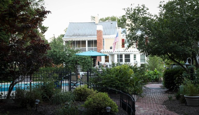 Cypress River Inn & Spa