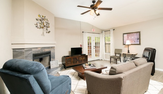 Cypressgreen Haus - Lackland, BMT, Sea World