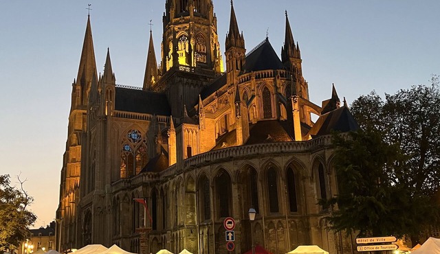 Découvrez Notre Appartement au Cœur de Bayeux, Parfait Pour 6 Personnes