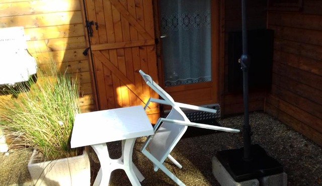 Dépendance meublée à 15min des plages océanes parking vélo