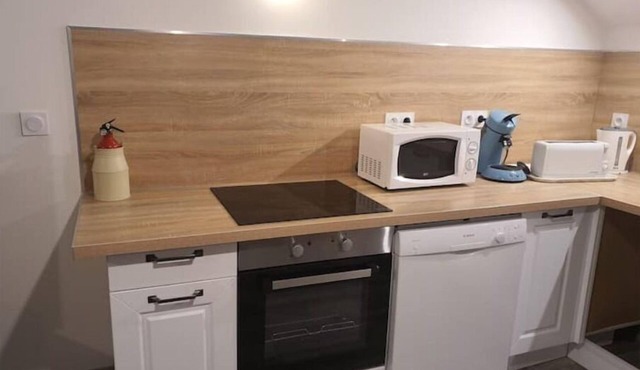 Dépendance d une Jolie Fermette de Campagne