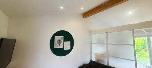 Dépendance de 30 mètres carrés plafond cathédrale