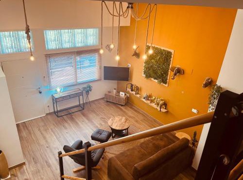 Dúplex tipo loft de estilo selvático y safari, con encanto y a pasos del mar
