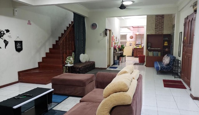 D'Hartamas Guesthouse