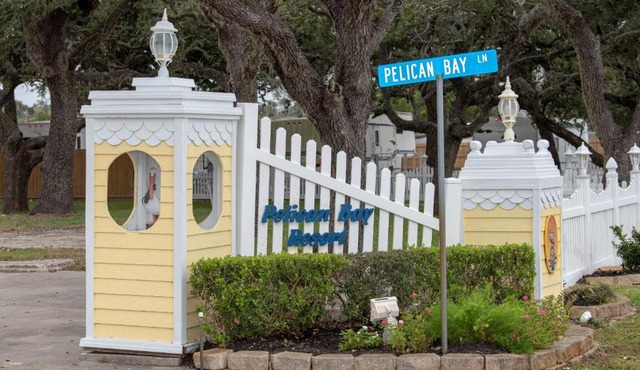 D&R Pelican Bay Resort