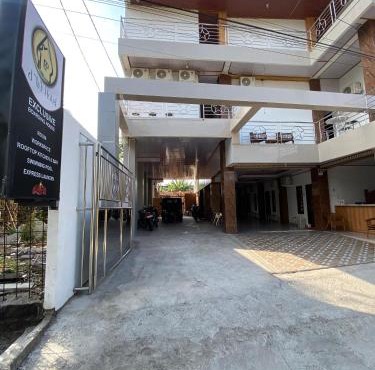 d'WF Hotel