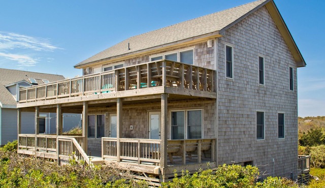 D0272 Breakaway - 3 Bedrooms in Sanderling, Oceanfront, Pet Friendly, Community Pool
