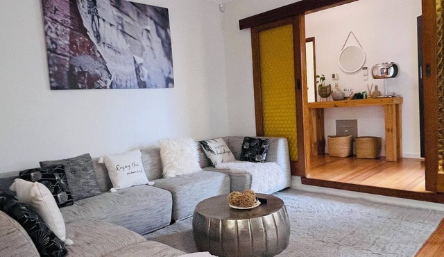 D134 Glengala Best West