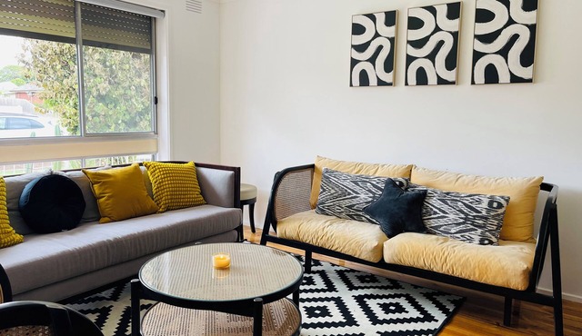 D142 Sunshine Designed Living