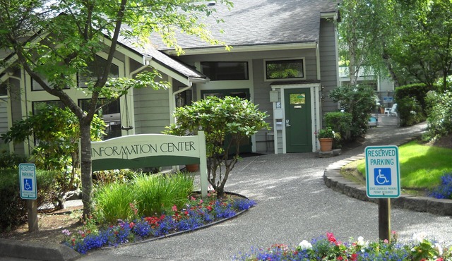 D218 Executive Suite 1 bd 1 bth - 2nd Floor