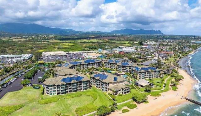 D401 - Top Floor Mountain Views, Sleeps 6, AC, Pool, Water Slide & Great Value!