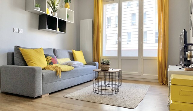 #D6 | Hello Sunshine ☀️| T3 Sleeps 6 | Caserne de Bonne