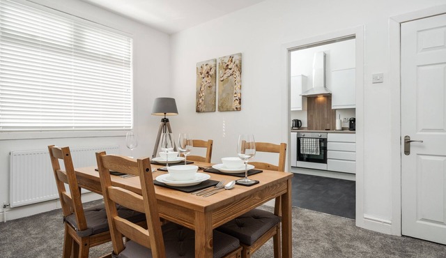 DACY LODGE - Strictly NO Parties