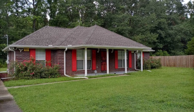 DAD's beautiful home at Historic Tuskegee!