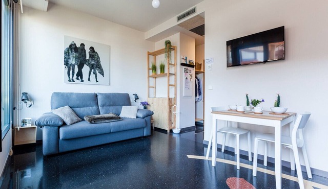 Dada 2 apartment by Egona