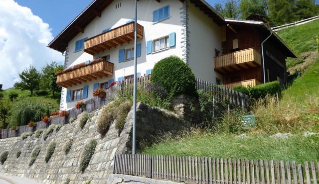 Dado Casanova, Cumbel, (Cumbel). by Interhome