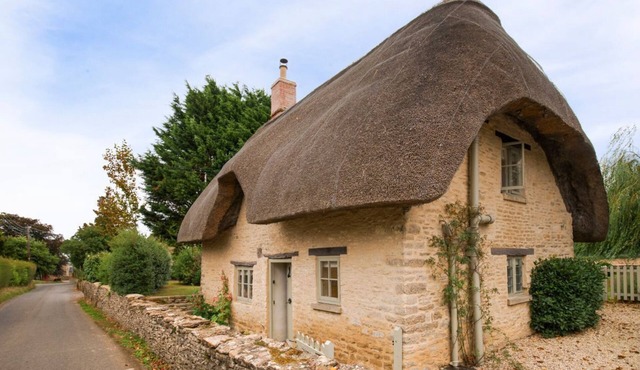 Daffodil Cottage - One Bedroom Villa, Sleeps 2