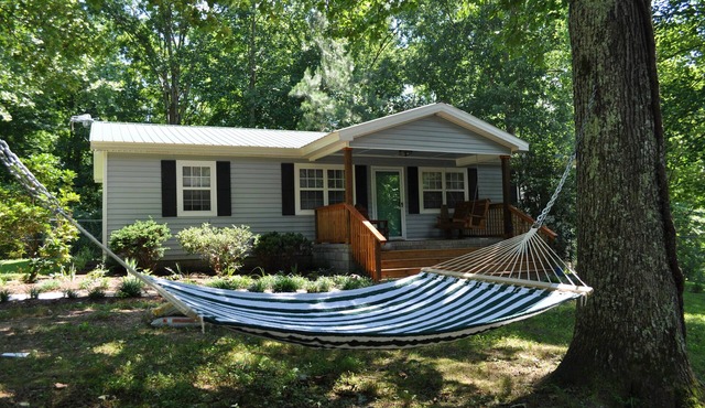 Daffodil Hollow Songwriter & Artist Retreat Cottage Leipers Fork, Natchez Trace