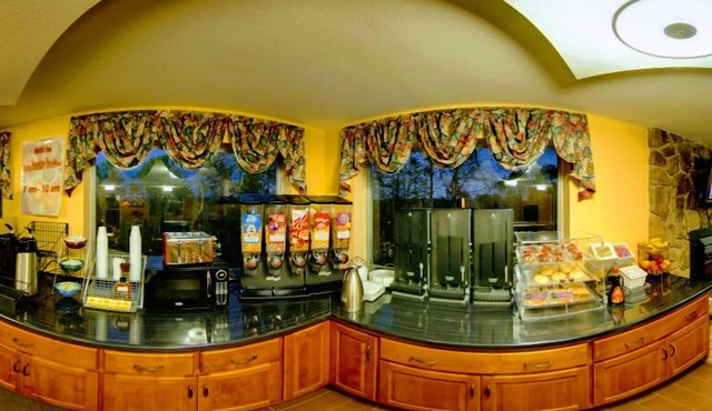 Dahlonega Mountain Inn