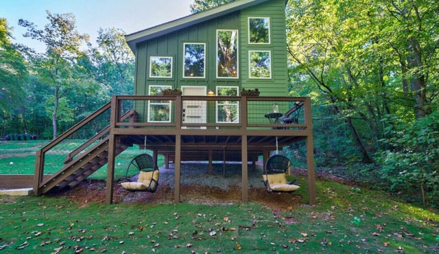 Dahlonega Tree Tops Tiny Home @HuddleTiny Homes