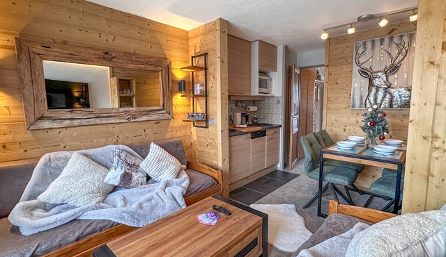 Dahu - Stylish central ski apartment by Avoriazchalets