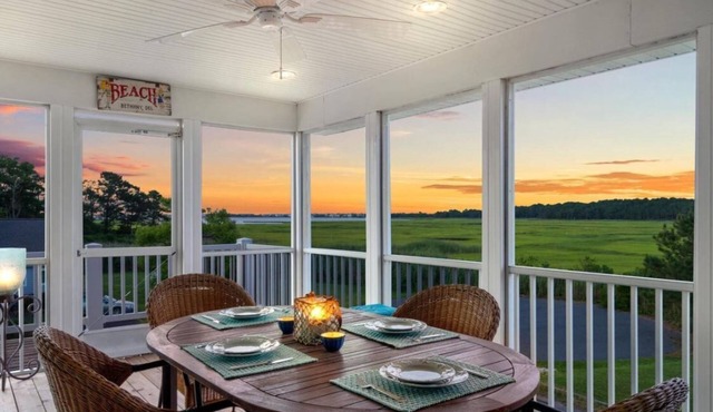 DAILY ACTIVITIES INCLUDED*! 4-NIGHT MINI-WEEKS AVAILABLE ALL SEASON. Exceptional, bright, comfortable, and spacious multi-level vacation home offers wonderful wetland views
