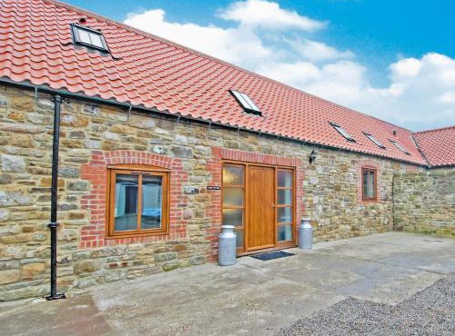 Dairy Cottage - E5279