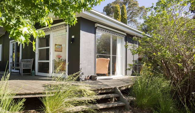 Dairy House @ Harvest Farm - Idyllic cottage surrounded with mountain views.