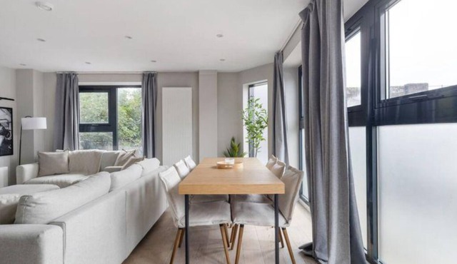 DAISI - 1 stop to London Bridge