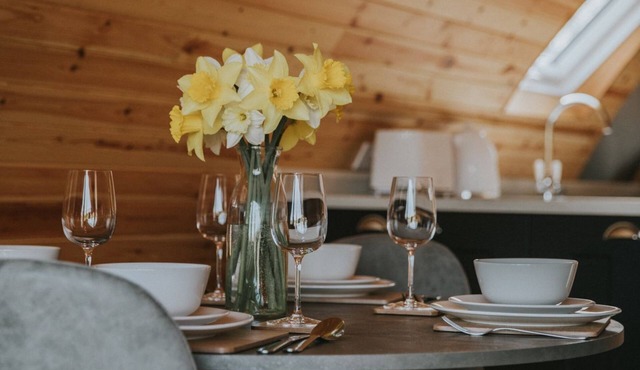 Daisy - a glamping pod that sleeps 4 guests in 2 bedrooms