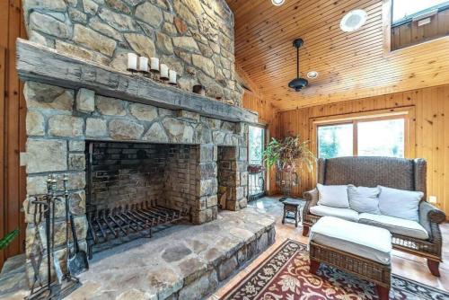 Daisy Glen Retreat - Amazing Indoor Pool