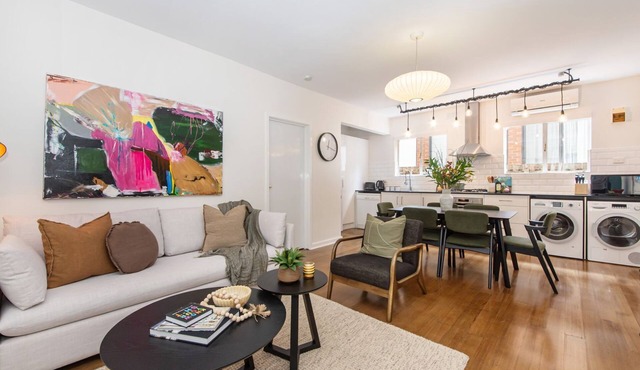 Daisy Lane in Elwood