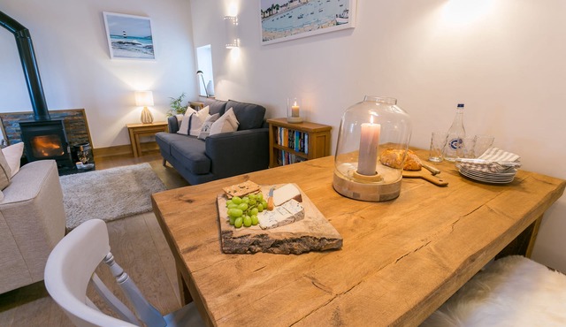 Daisy Moo - sleeps 6 guests in 3 bedrooms