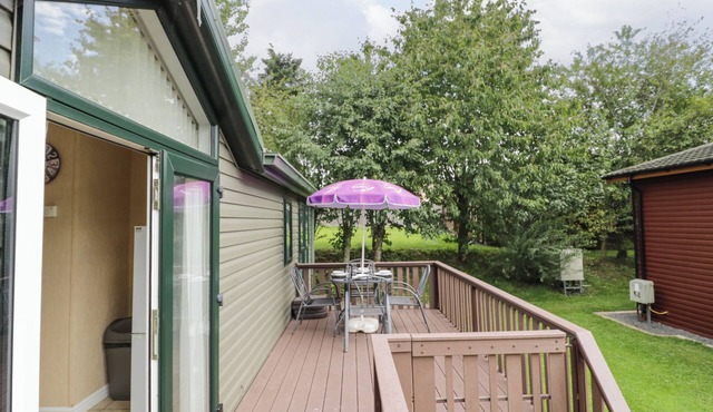 DAISY, pet friendly, with a garden in Eardisland