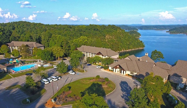 Dale Hollow Lake State Resort Park