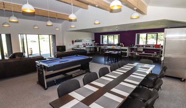 DALE'S LODGE, family friendly, with a garden in Ingleton