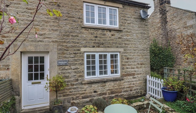 DALEHOLME, pet friendly, with a garden in Mickleton, Teesdale