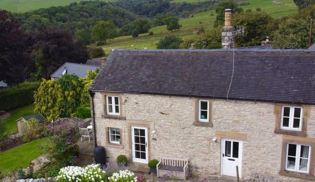 Daleside - Spacious cottage with stunning views