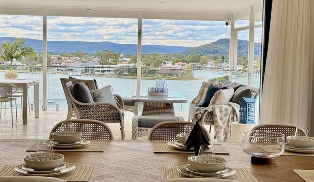 Daleys Escape on Daleys Point