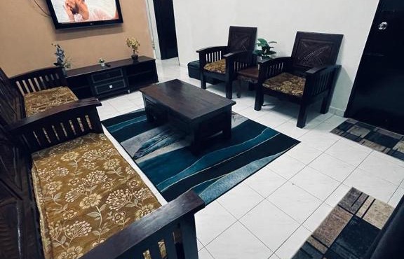 Daliya Homestay Ulu Tiram JB