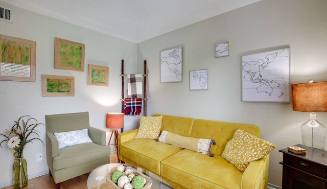 Dallas Condo w/Pool Access - Walk to Knox Street!