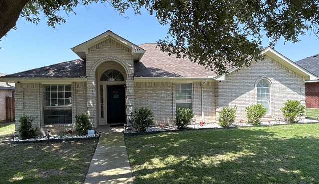Dallas, Duncanville, Cedar Hill, Grand Prairie, Peaceful area, walking trails