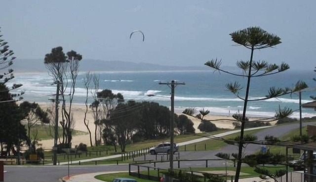 Dalmeny Shores 2 Bedroom Upstairs Unit