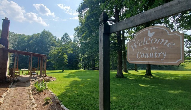 Dalton Farm-quiet, country setting w/fishing pond