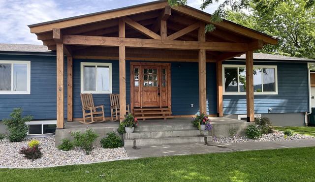 Dalton Gardens Home with a view